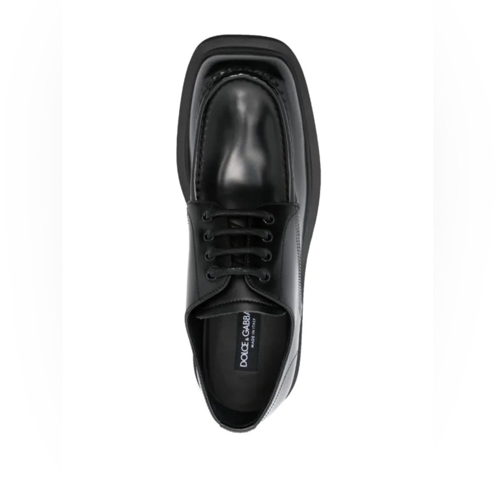 $875 Dolce & Gabbana
square-toe leather derby shoes size us 6/39